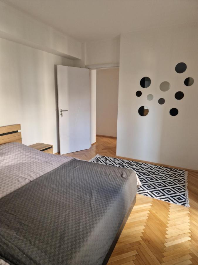Comfy Center Apartment Skopje Exterior photo