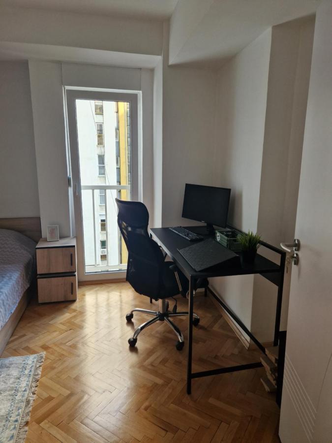 Comfy Center Apartment Skopje Exterior photo